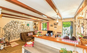 Cozy home in Gornji Tucepi 2