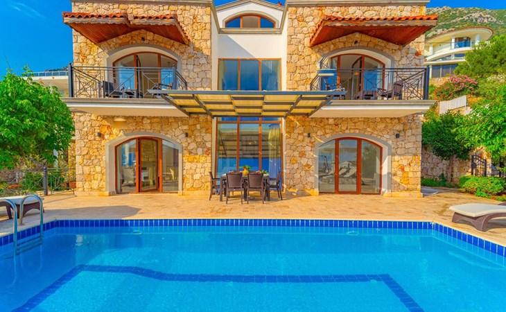Villa aus Naturstein für 8 im Zentrum von Kalkan 1