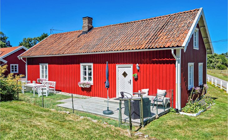 2 bedroom gorgeous home in åsa 1