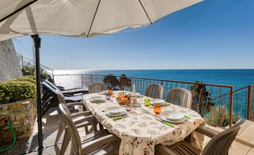 2 bedroom awesome home in Cipressa 3