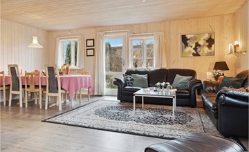 Gorgeous home in Hornslet with kitchen 3