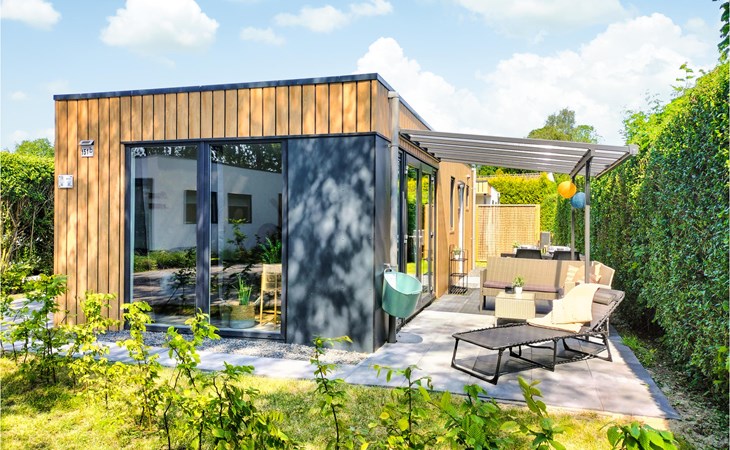 2 bedroom cozy home in Heinkenszand 1