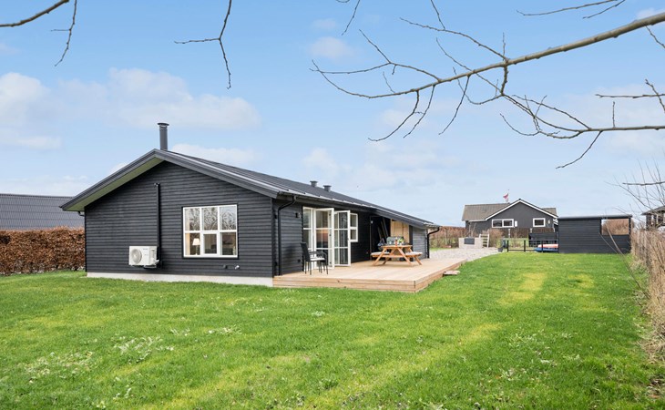 3 bedroom stunning home in Frørup 1