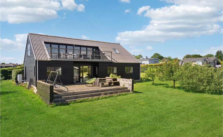 Nice home in øster assels with WiFi 1