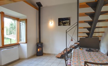 Awesome home in Varese Ligure 3