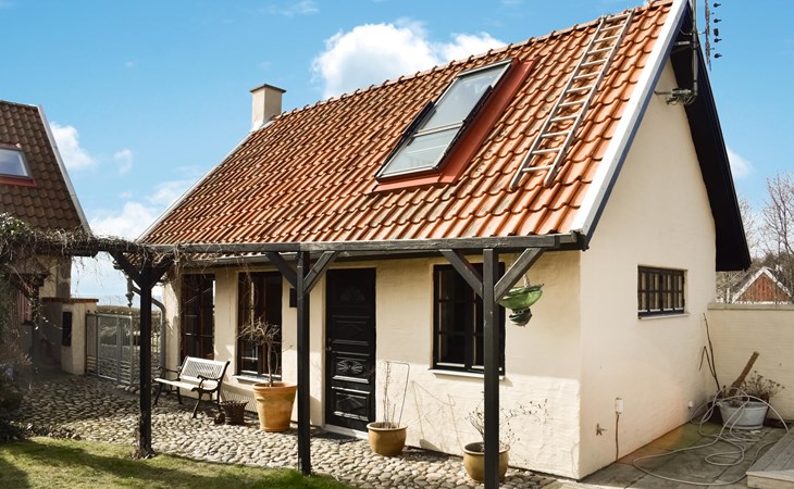 Stunning home in Ystad with kitchen 1