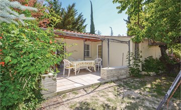 Cozy home in Crillon Le Brave with WiFi 2