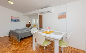 1 bedroom cozy apartment in Nin 3