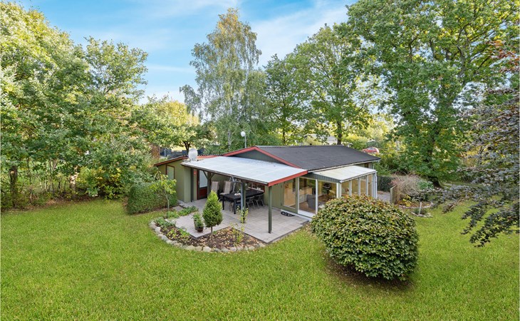 Stunning home in Glesborg with kitchen 1
