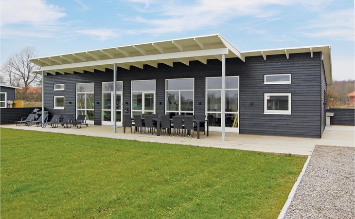 Gorgeous home in Haderslev with kitchen 1