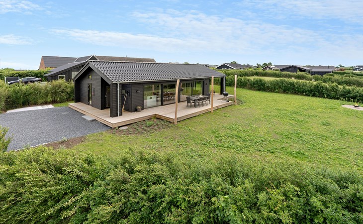 Gorgeous home in Frørup with kitchen 1