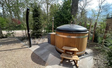 Hackfort Wood Hottub 6 2