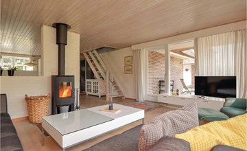 Lovely home in Blåvand with sauna 3