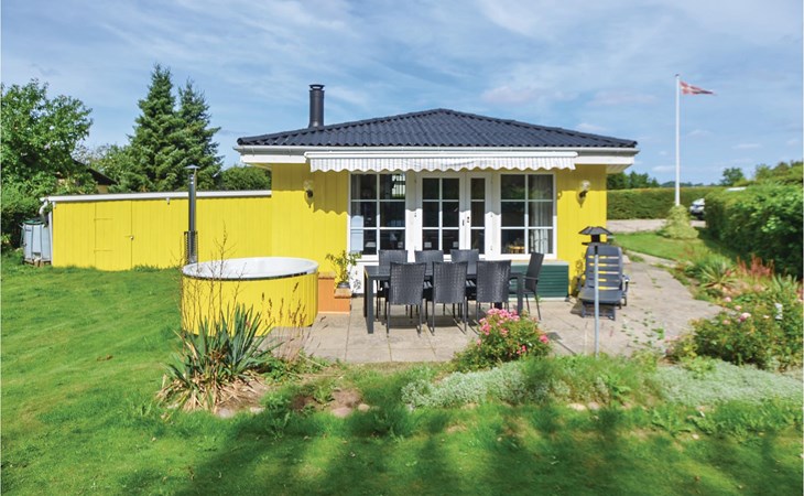 2 bedroom pet friendly home in Broager 1