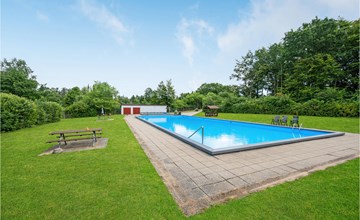 Nice home in Fårvang with sauna 2