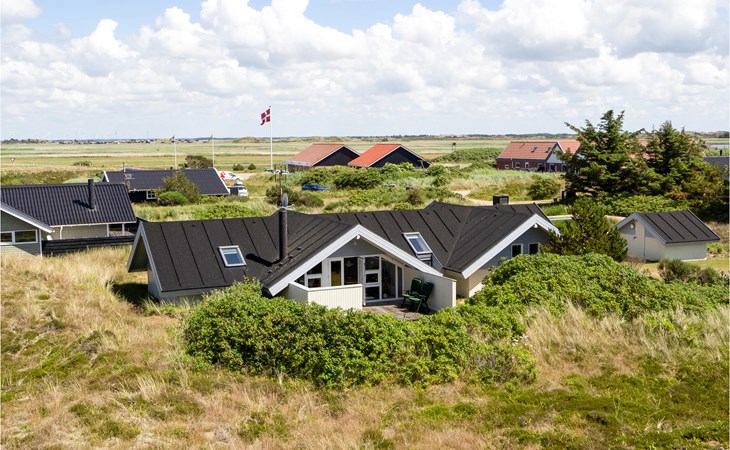 3 bedroom stunning home in Hvide Sande 1