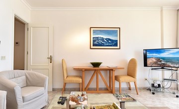 Las Canteras Seafront Apartment 3