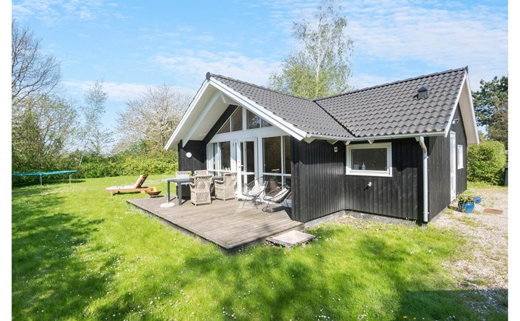 Amazing home in Slagelse with WiFi 1