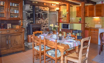 Pet friendly home in Saint Connec 3