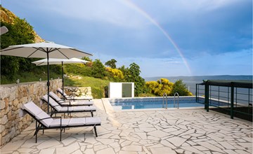 Beautiful home in Omis with WiFi 2