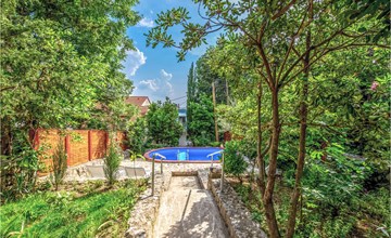 Lovely home in Dramalj 2