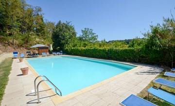 Nice home in Poggibonsi with outdoor swimming pool 2