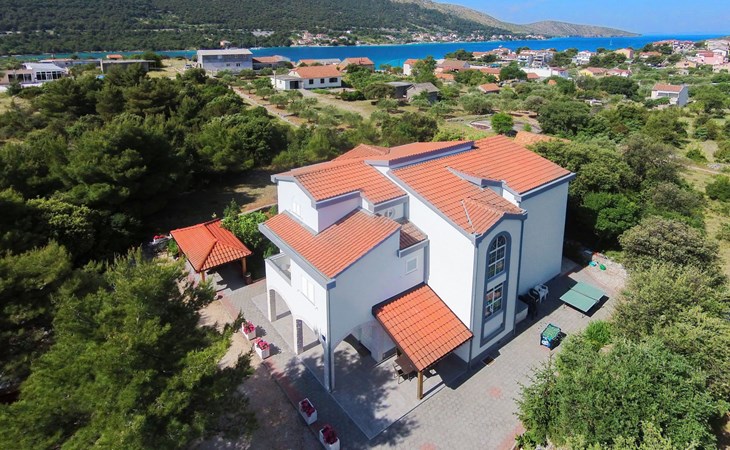 Wohnung mit Blick auf das Wasser 1