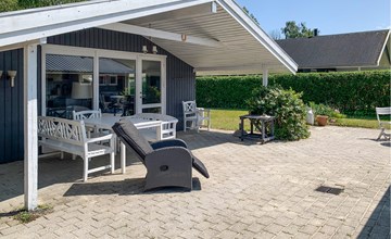 Beautiful home in ølsted with WiFi 2
