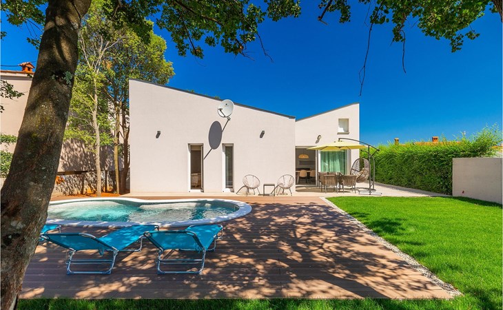 Atemberaubendes Zuhause in Valbandon 1