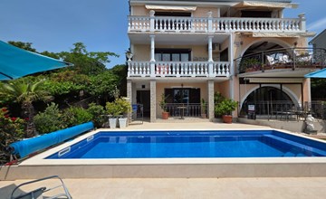 Appartement für 2-3 Personen mit Balkon und Gemeinschaftspool 3