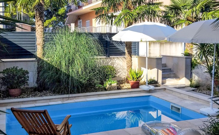 Awesome home in Podstrana 1