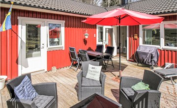 Awesome home in Hörby with kitchen 2