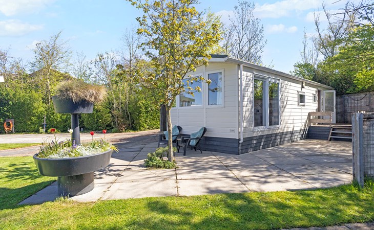 Chalet de Ooievaar at Oudesluis campsite 1