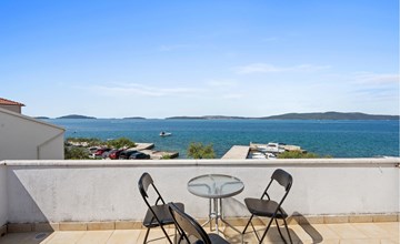 1 bedroom stunning apartment in Brodarica 2