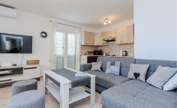 Lovely home in Privlaka with WiFi 3