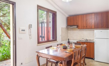 1 bedroom amazing apartment in Locri 2