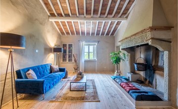5 bedroom gorgeous home in Arezzo 3