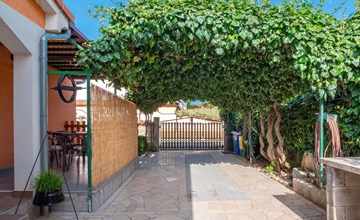 "Arijana1" mit privater Terrasse 3