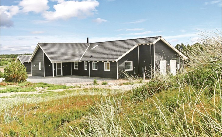 Nice home in Vejers Strand with sauna 1