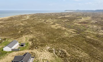 "Hughe" - 200m from the sea 3