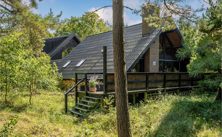 4 bedroom awesome home in Højby 1