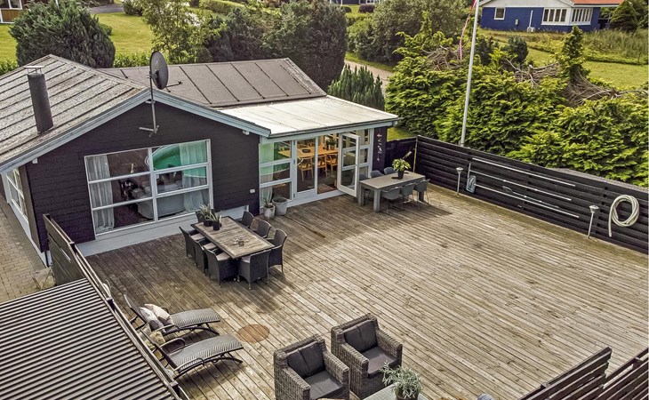 Beautiful home in Løgstrup 1