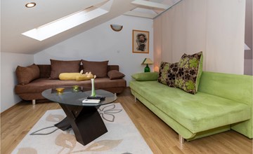 Nice home in Blace with WiFi 3