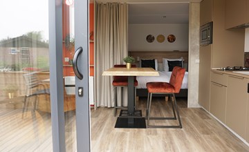 2 + 2-person Hotel lodge 3