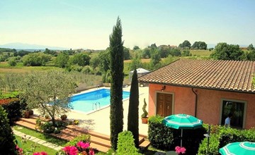 Meisterhaussiedlung mit Schwimmbad 2