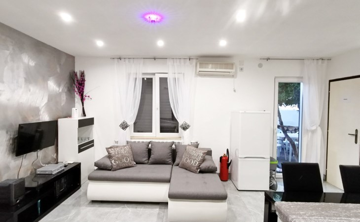 Charmante Ferienwohnung in Baška mit Eigener Terrasse 1