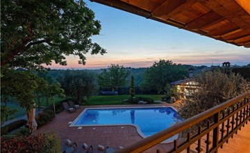 Pet friendly home in Vizinada with WiFi 3