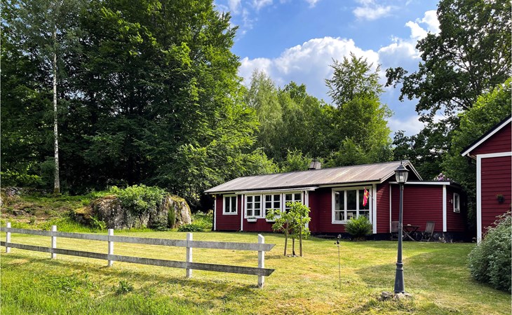 2 bedroom awesome home in Tyringe 1