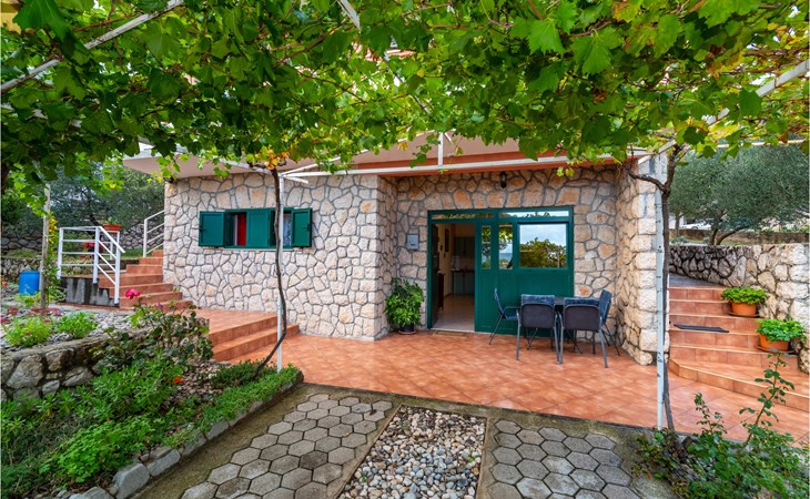 Amazing apartment in Jasenice with WiFi 1