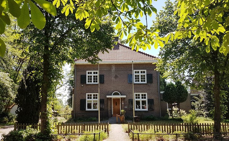 Pastoorswoning - bijzonder en luxe vakantiehuis in Brabant 1